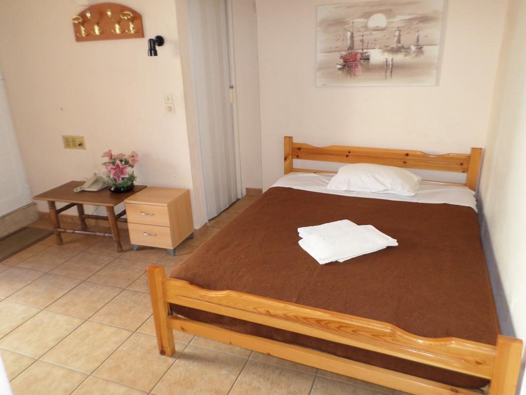 Tina Hotel Chania  ห้อง รูปภาพ