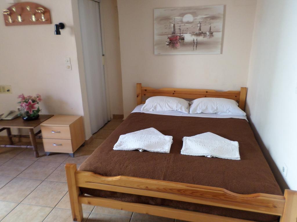 Tina Hotel Chania  ห้อง รูปภาพ