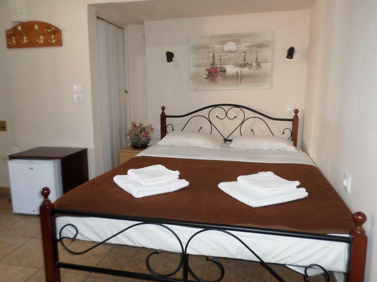 Tina Hotel Chania  ภายนอก รูปภาพ