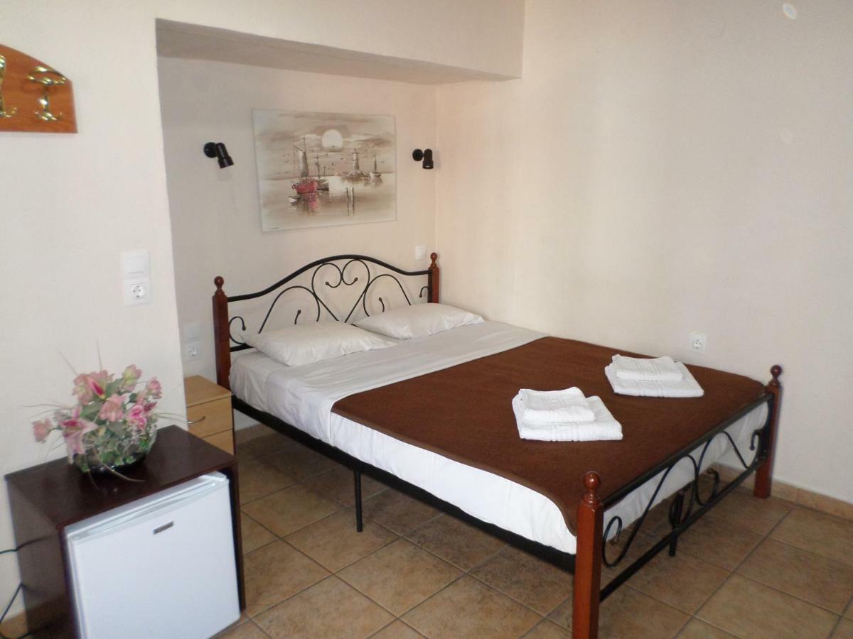 Tina Hotel Chania  ภายนอก รูปภาพ